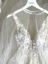 Nedělní výprodej svatebních šatů