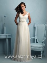 VÝPRODEJ 9900 Kč - Svatební šaty Allure v barvě ivory se splývavou tylovou sukní, krajkovým topem do V a kamínkovým páskem