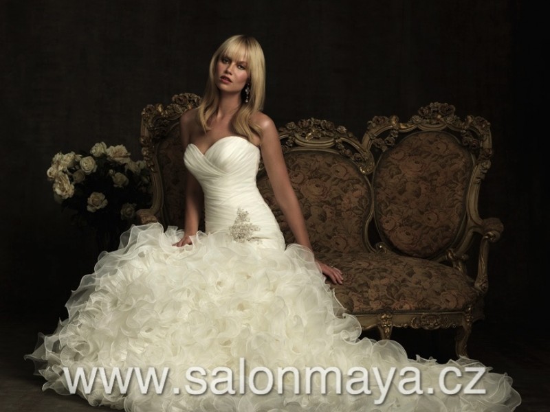 Allure Bridals 8915 8915a.jpg