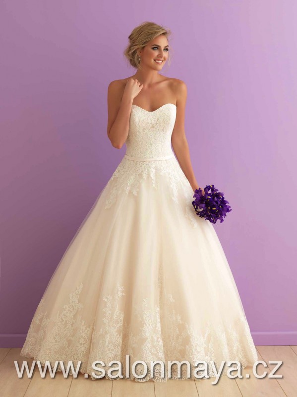 Allure Bridals - Romance 2902