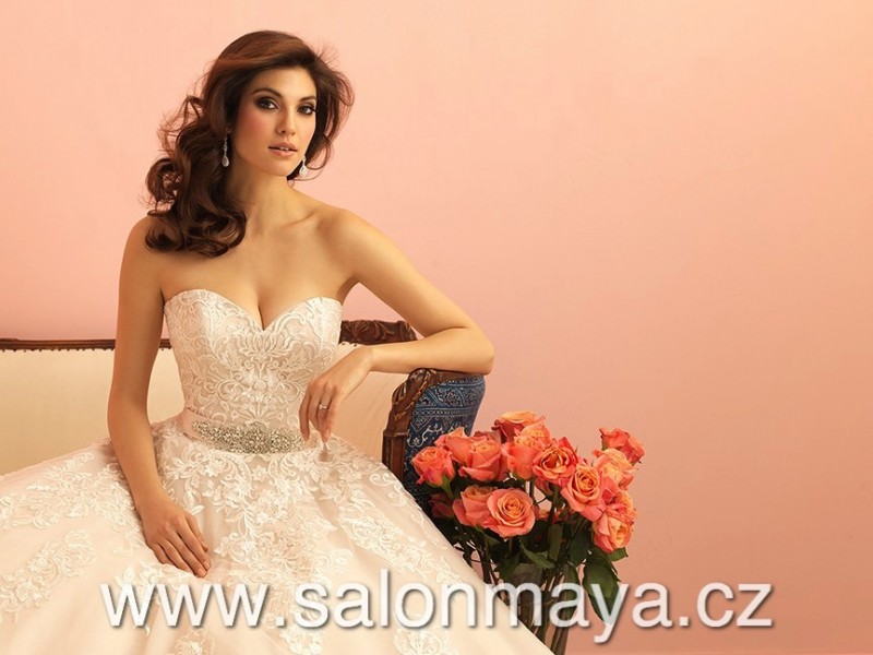 Allure Bridals - Romance 2858 VÝPRODEJ - 6900 KČ allure-bridals-2858-wedding-dress-02.297.jpg