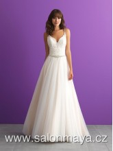 VÝPRODEJ 4900 KČ - Svatební šaty na ramínka v barvě ivory, v pase kamínkový pásek, krajkový top, kamínková ramínka, splývavá tylová sukně. 