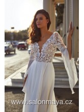VÝPRODEJ 12900 Kč  - Lehké, šifónové boho šaty s krajkovým topem, volánový rukáv. 
