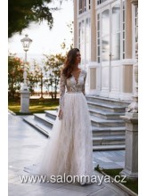 VÝPRODEJ 14900 KČ - Splývavé šaty s dlouhým rukávem, krajkový top z pavučinkové krajky. Na zádech velká zdobná mašle. 