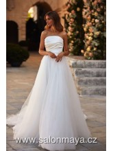 VÝPRODEJ 16900 KČ -  Korzetové šaty se saténovým překládaným korzetem, saténový pásek v pase, bohatá tylová sukně. 