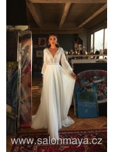 Splývavé svatební boho šaty s dlouhým balónovým rukávem. Krajkový top. 