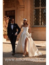 Elegantní šaty na ramínka z materiálu mikádo, Čtvercový výstřih s výsekem v dekoltu, rozparek. 