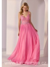 Růžové šaty na ramínky, průhledný top je zdoben květinovou krajkou, splývavá sukně, šněrování. 