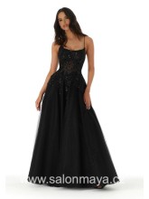 Modré šaty na ramínka s lehčí tylovou sukní, květinové/krajkové zdobení na topu, na zádech volná záda, šněrování (US12). 