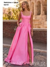 Černé šaty na ramínka, dekolt zdoben perličkami, kapsy, rozparek. (US6)